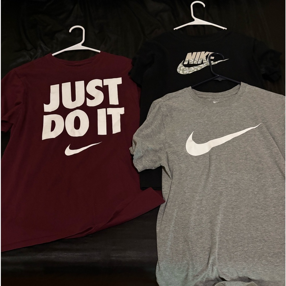 Nike tees